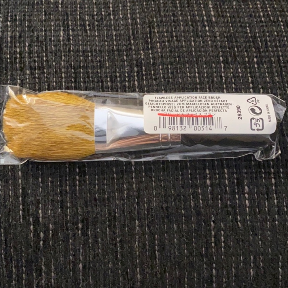 Bare Minerals Flawless Face Brush